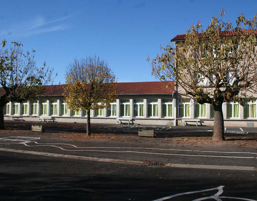 Ecole Anatole France Mairie de Maringues Ecole Anatole France Mairie de Maringues